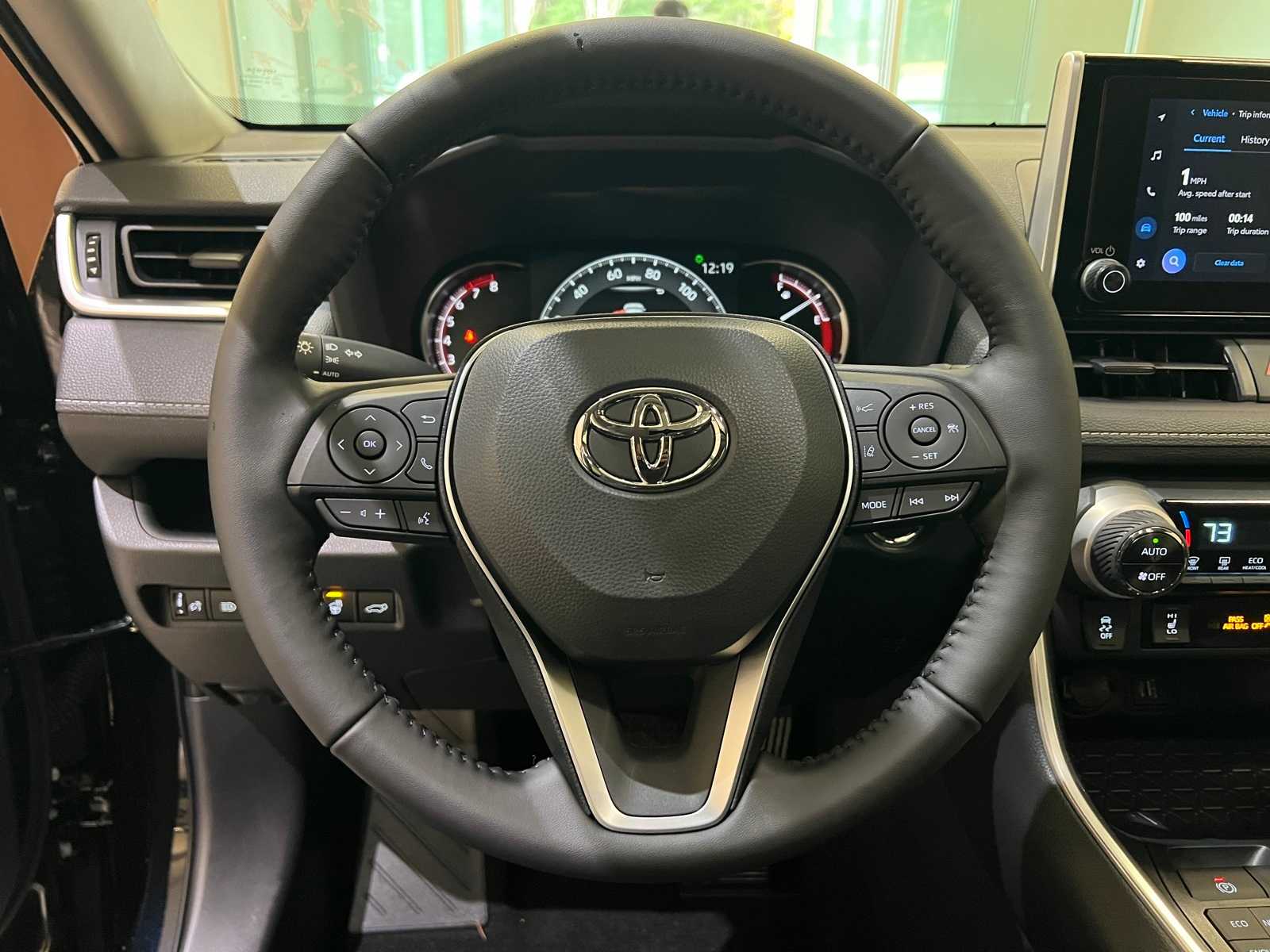 Thumbnail: 2025 Toyota RAV4 - 20