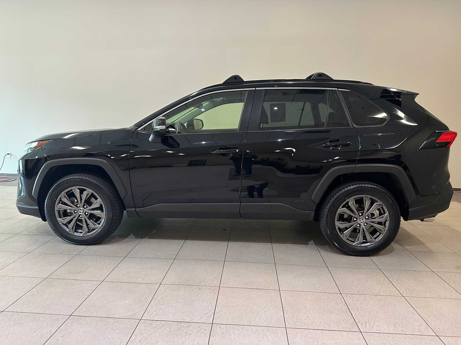 Thumbnail: 2023 Toyota RAV4 - 3