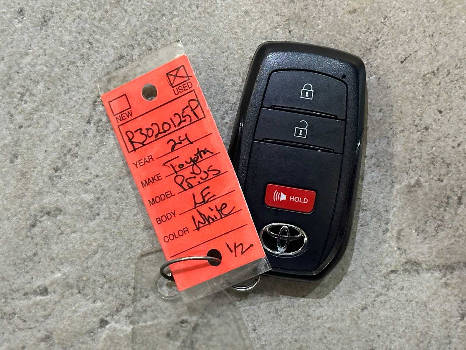 Thumbnail: 2024 Toyota Prius - 31