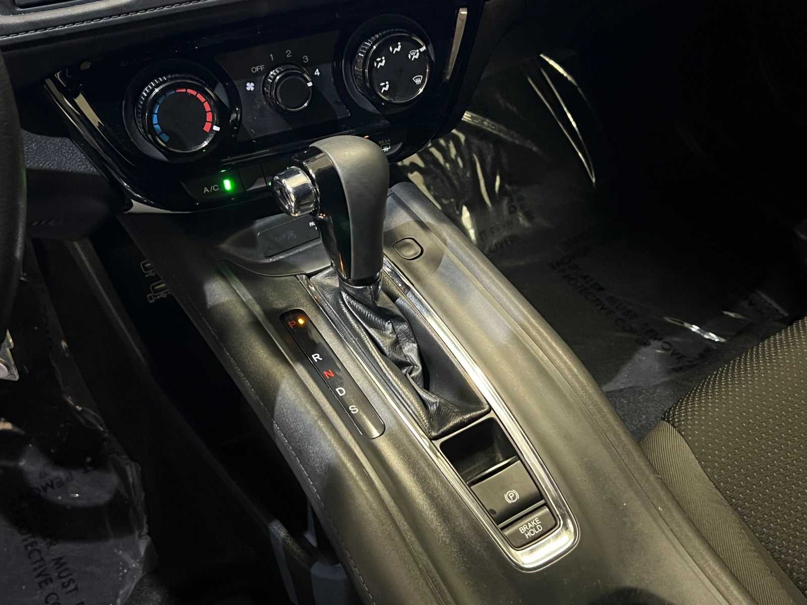 Thumbnail: 2022 Honda HR-V - 21