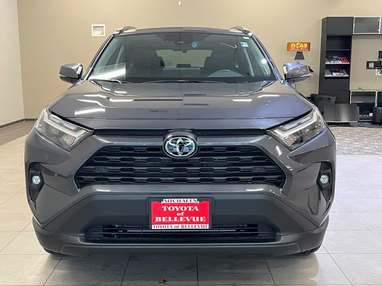 Thumbnail: 2025 Toyota RAV4 - 8