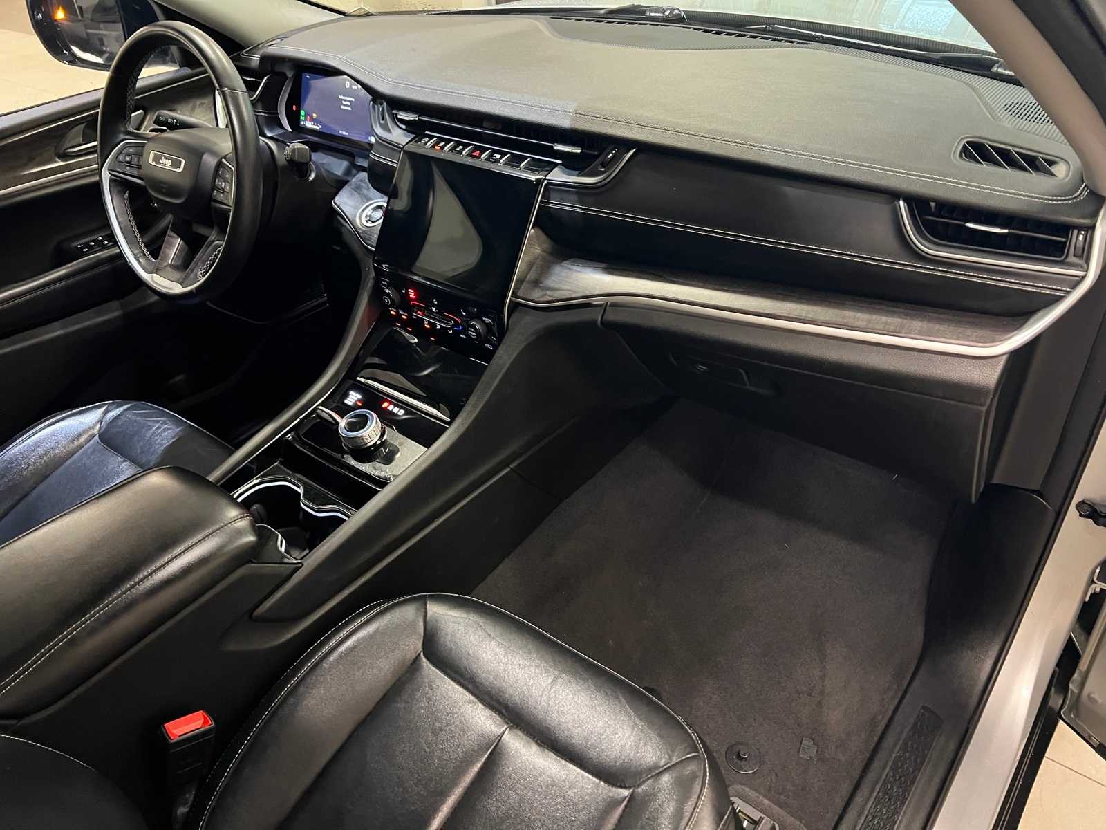 Thumbnail: 2021 Jeep Grand Cherokee L - 15