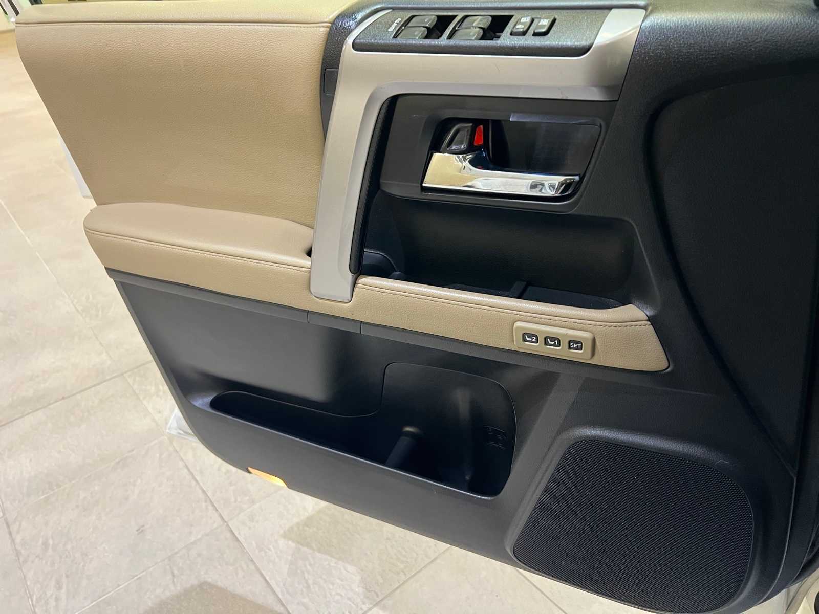 Thumbnail: 2023 Toyota 4Runner - 18