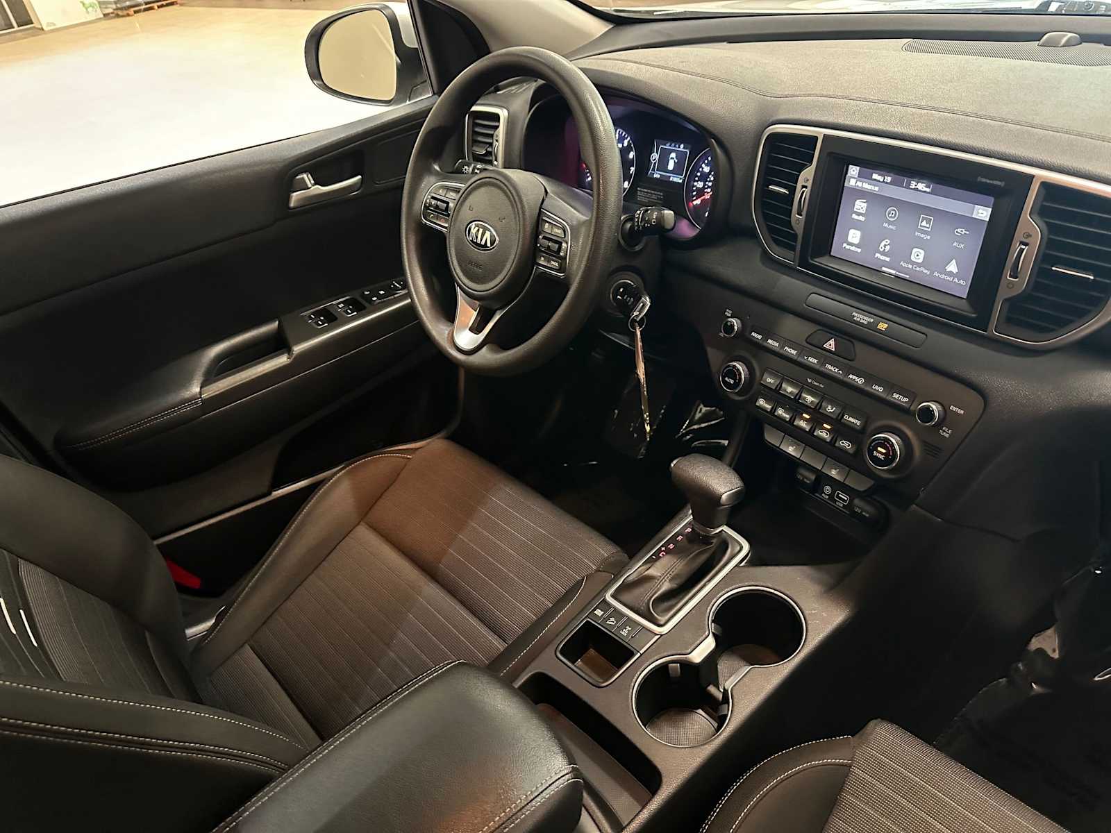 Thumbnail: 2017 Kia Sportage - 28