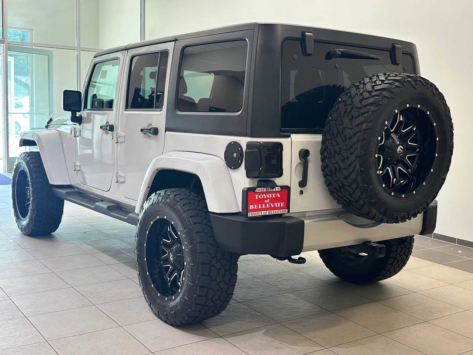Thumbnail: 2013 Jeep Wrangler - 3