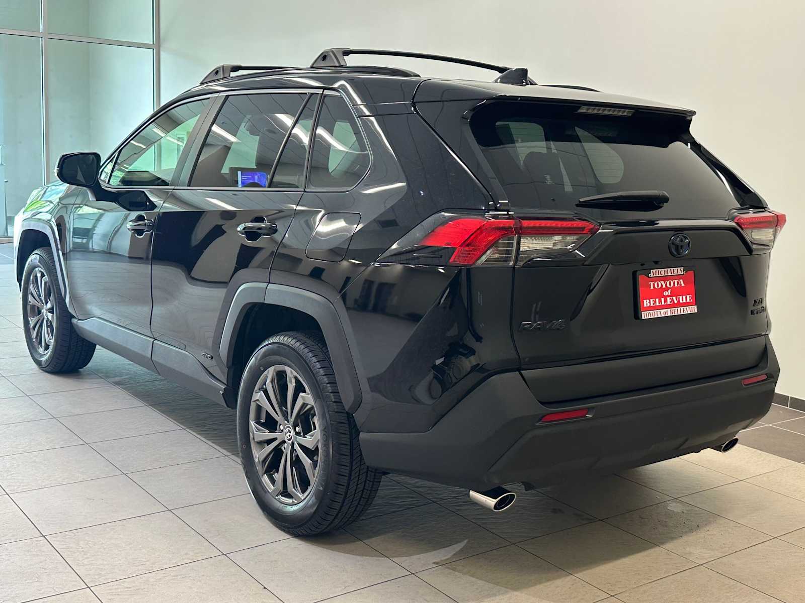 Thumbnail: 2023 Toyota RAV4 - 4