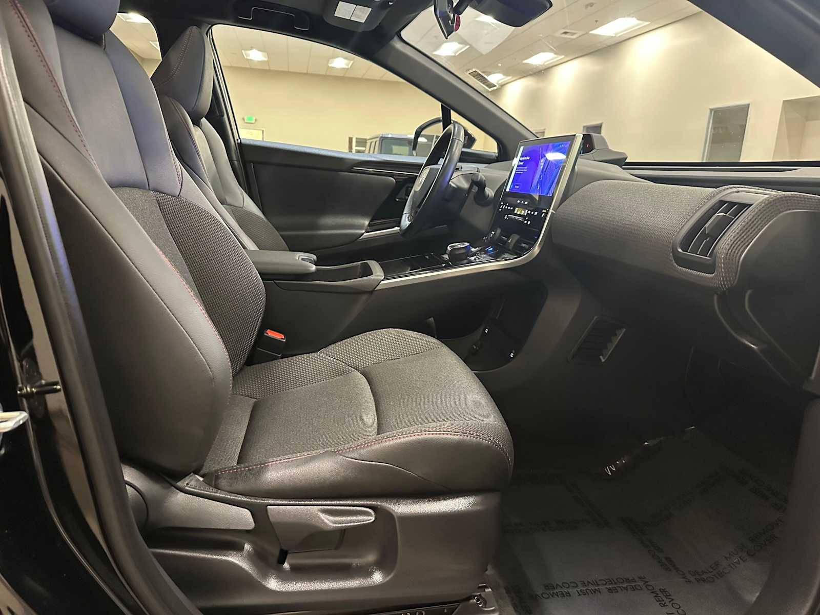 Thumbnail: 2025 Toyota bZ4X - 26