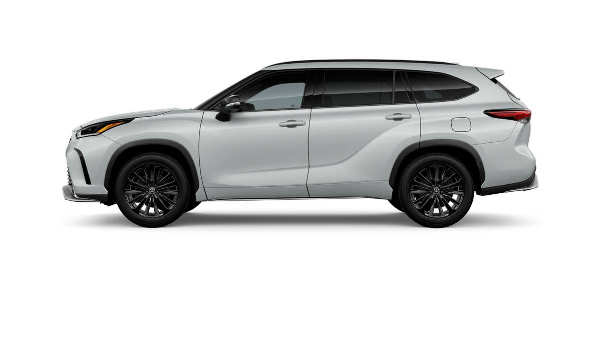Thumbnail: 2026 Toyota Highlander - 4
