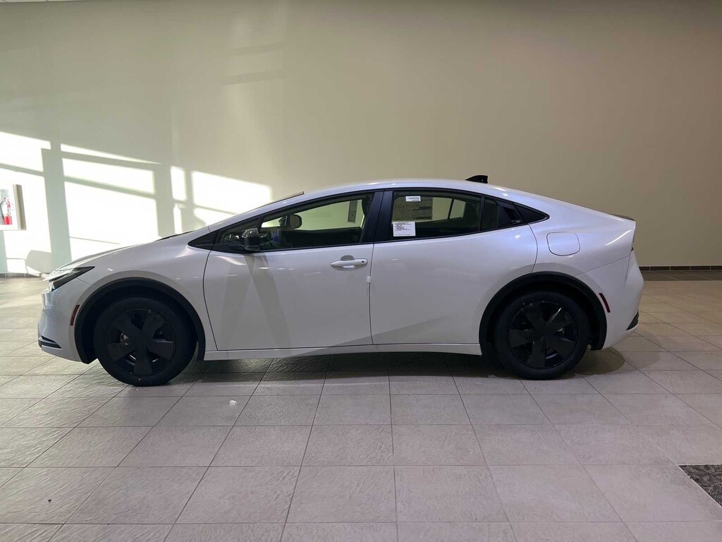 New 2026 Toyota Prius Plug-In Hybrid SE Hatchback