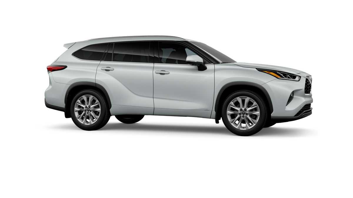 Thumbnail: 2026 Toyota Highlander - 13