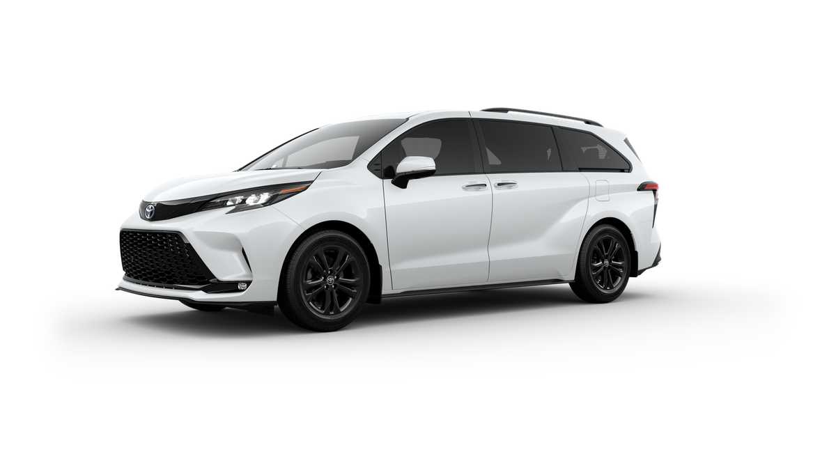 Thumbnail: 2025 Toyota Sienna - 2