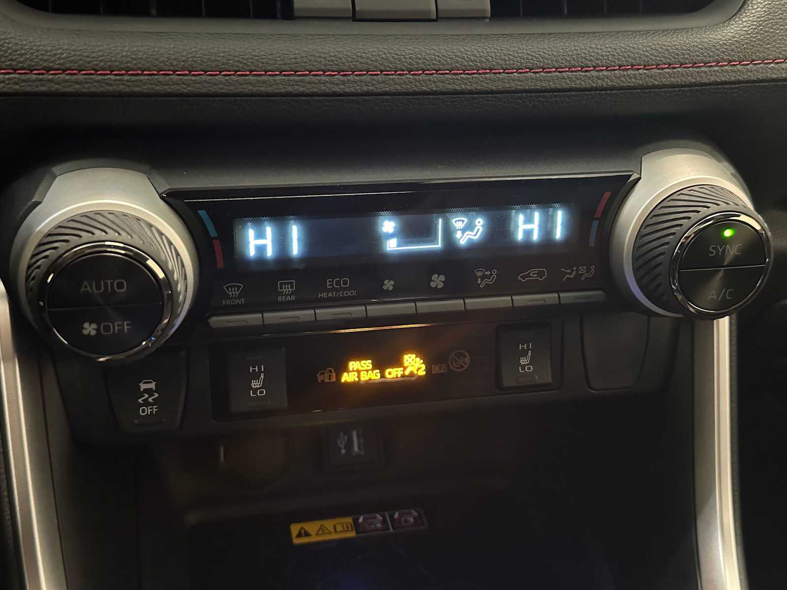 Thumbnail: 2025 Toyota RAV4 - 15