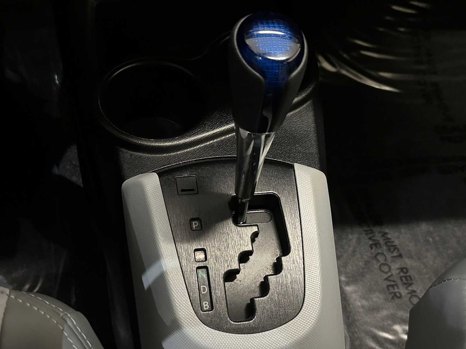 Thumbnail: 2014 Toyota Prius c - 14