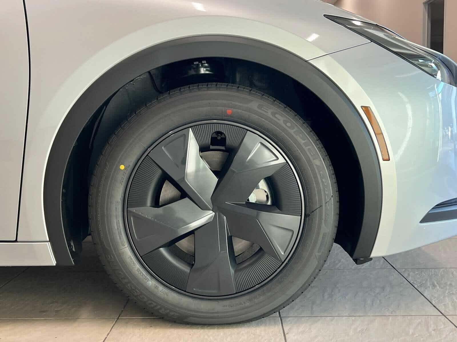 Thumbnail: 2026 Toyota Prius - 7