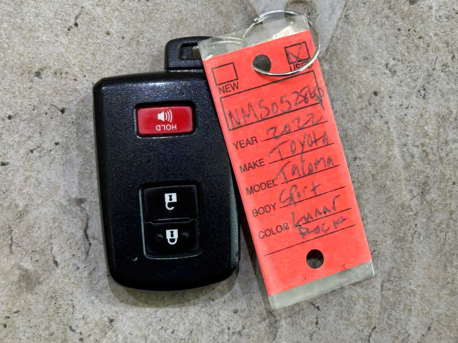 Thumbnail: 2022 Toyota Tacoma - 31