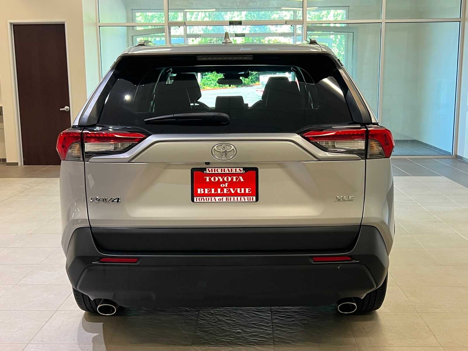 Thumbnail: 2021 Toyota RAV4 - 5