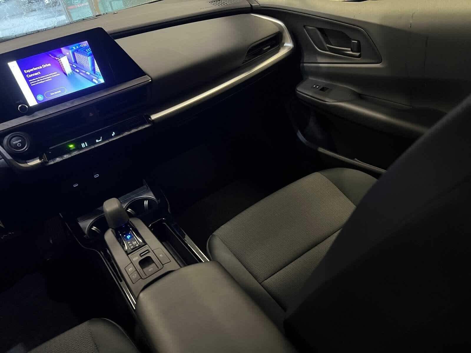 Thumbnail: 2024 Toyota Prius - 11