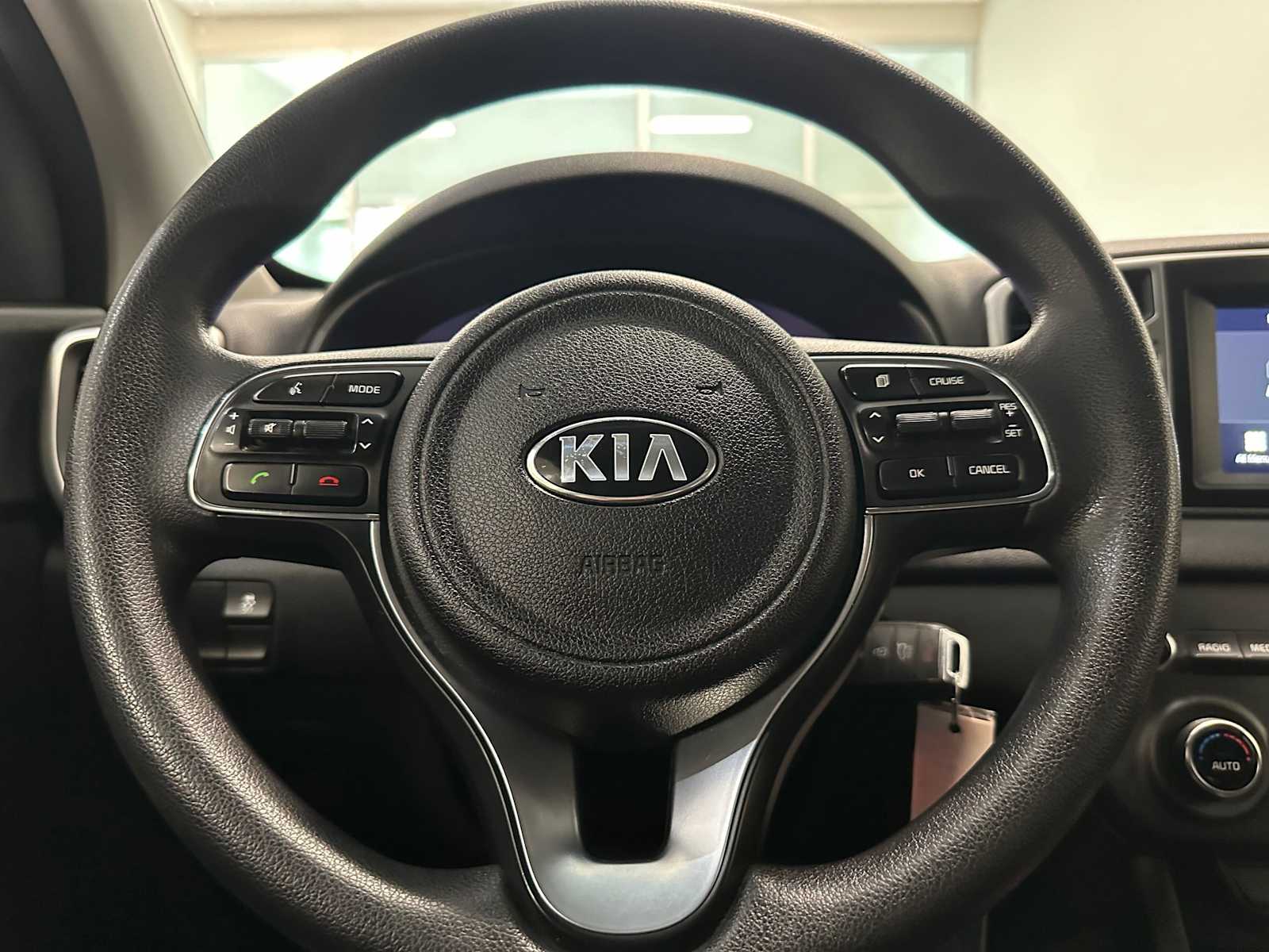 Thumbnail: 2017 Kia Sportage - 11