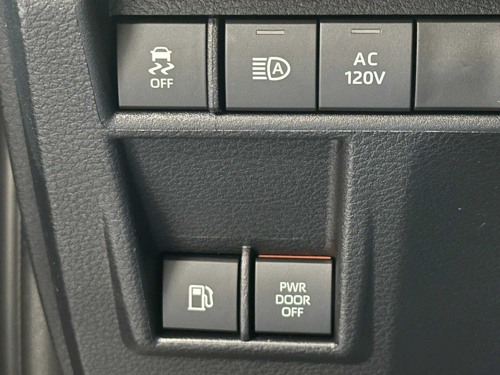 Thumbnail: 2026 Toyota Sienna - 18