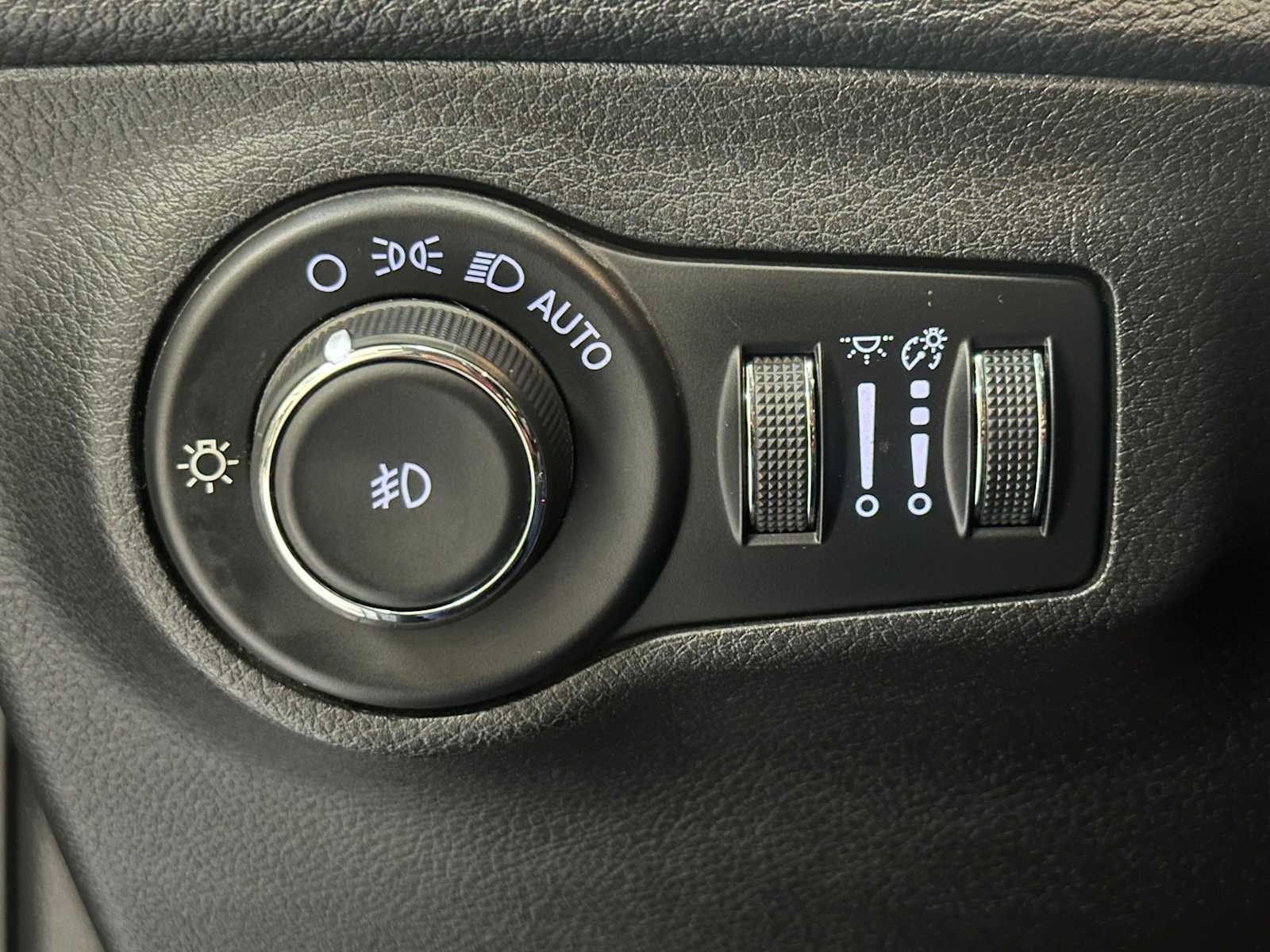 Thumbnail: 2019 Jeep Compass - 19