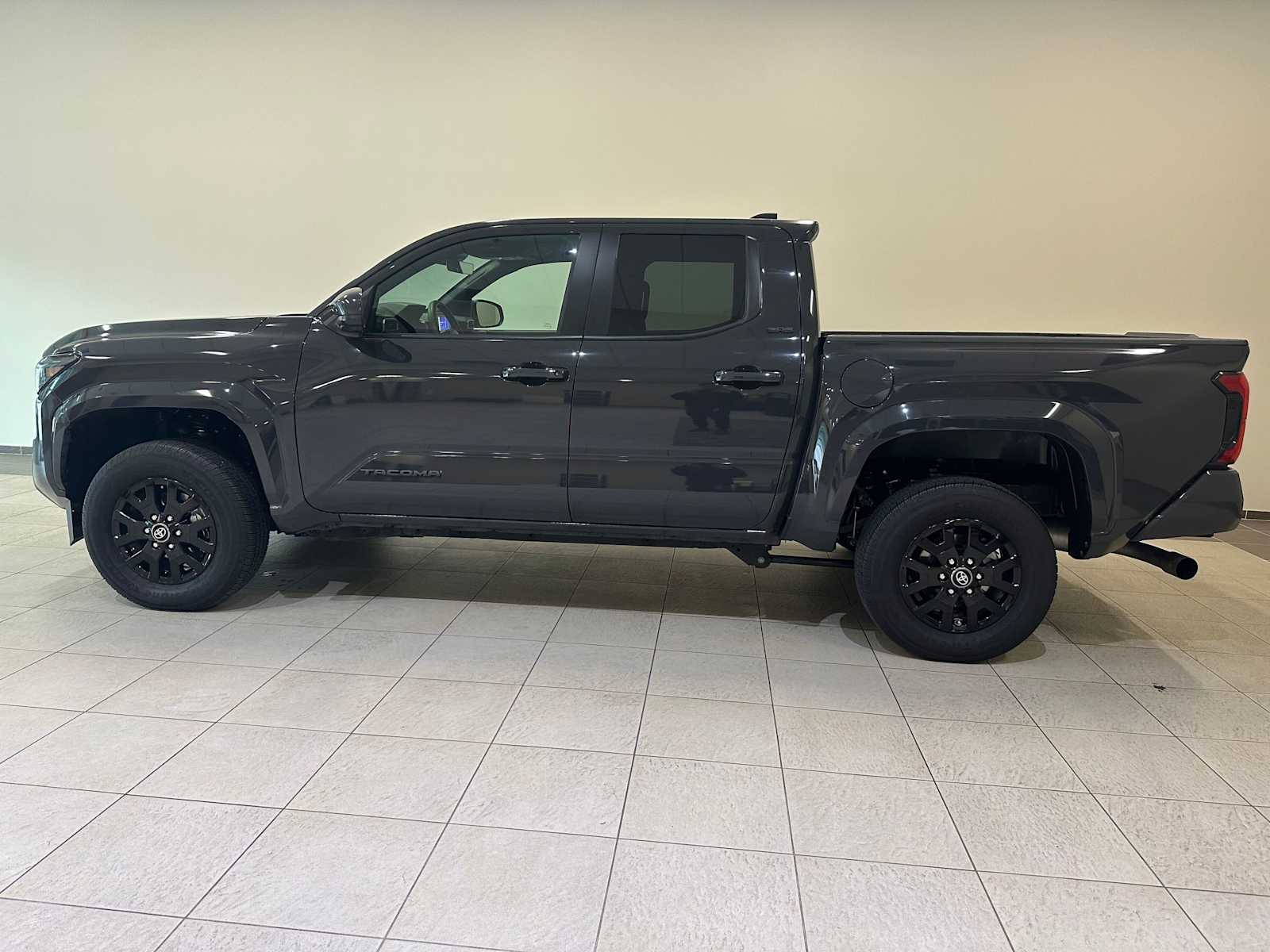 Thumbnail: 2025 Toyota Tacoma - 3