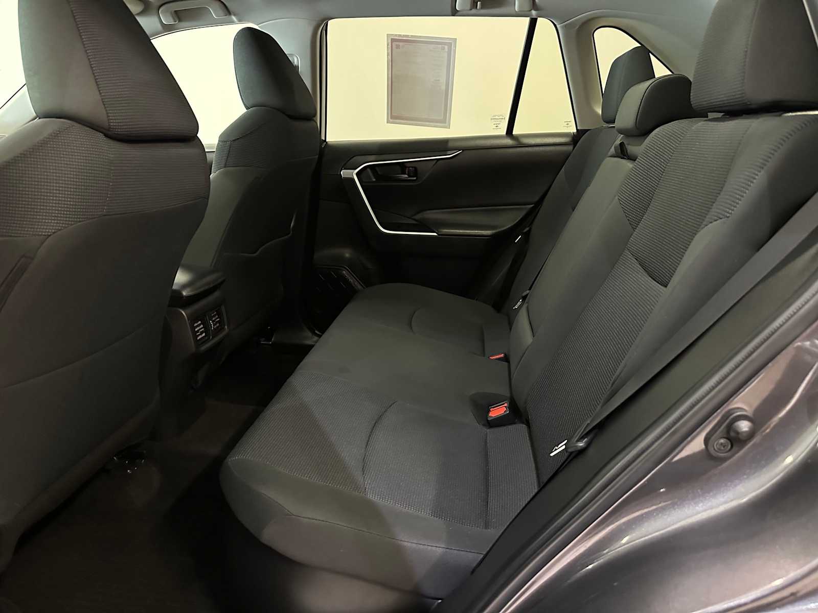 Thumbnail: 2022 Toyota RAV4 - 22