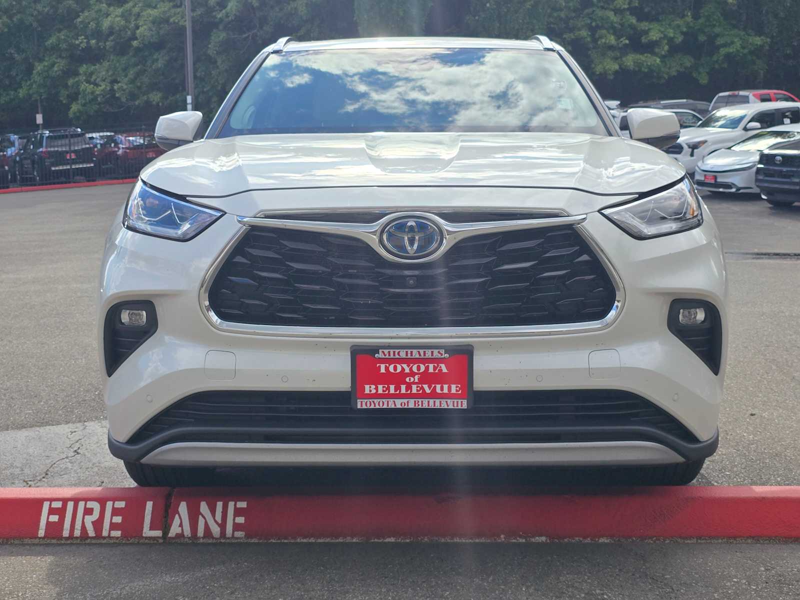 Thumbnail: 2020 Toyota Highlander - 2