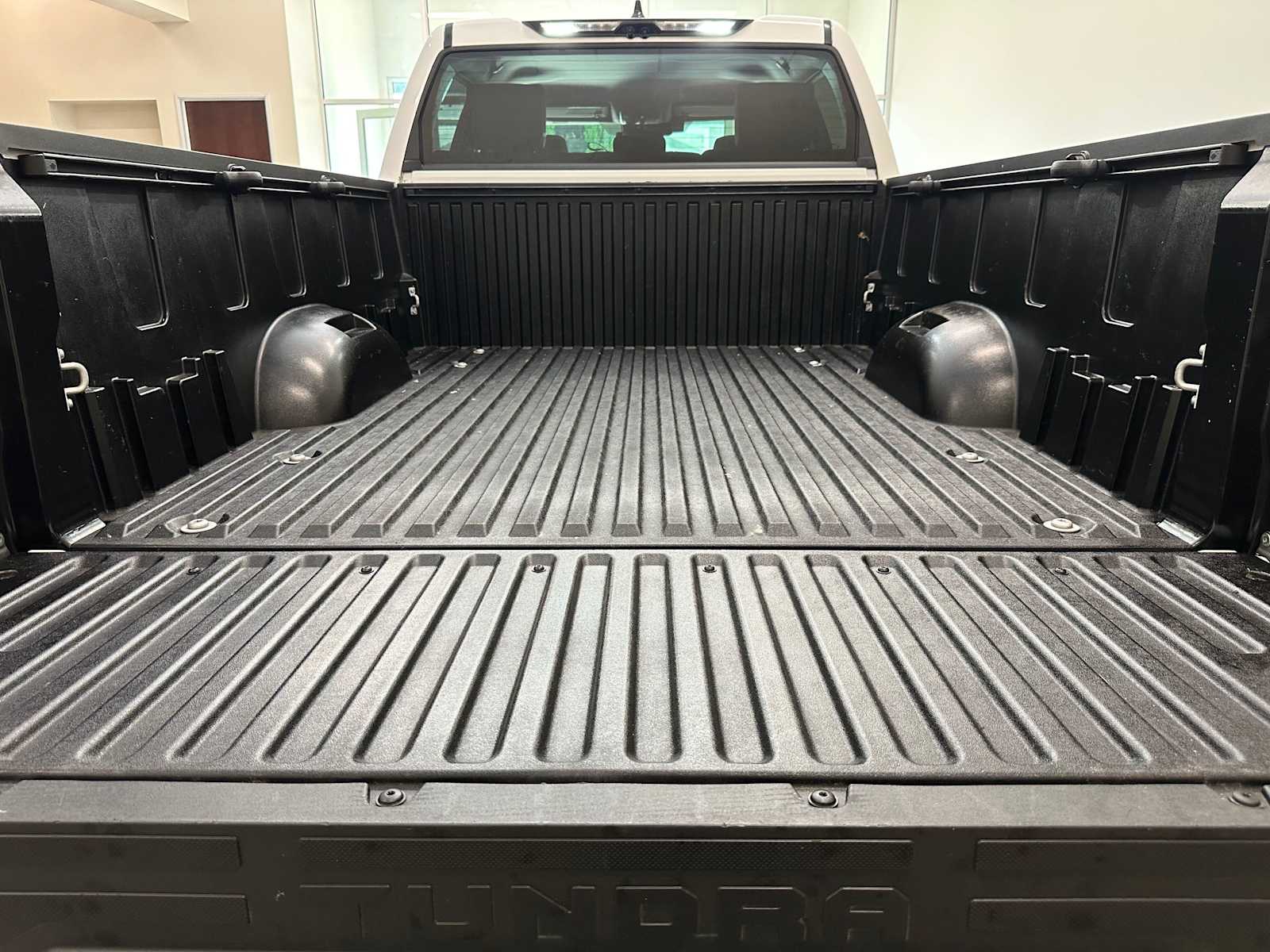 Thumbnail: 2023 Toyota Tundra - 33