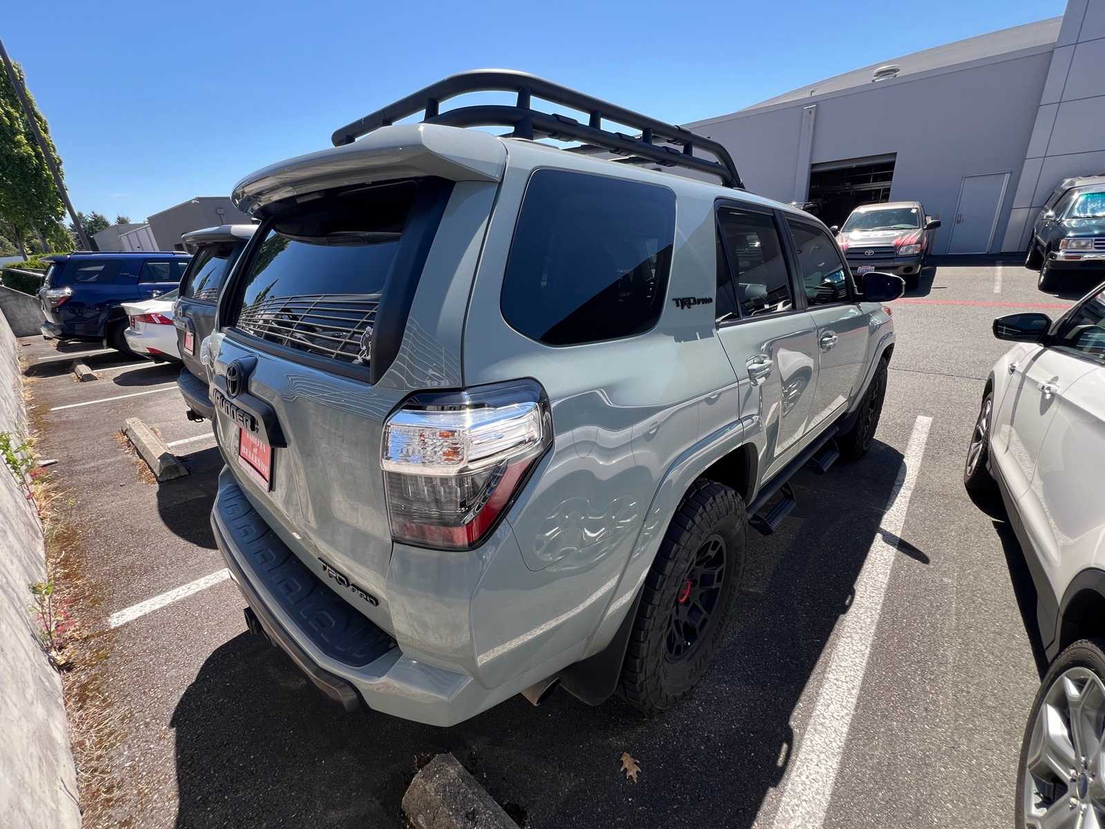 Thumbnail: 2021 Toyota 4Runner - 7