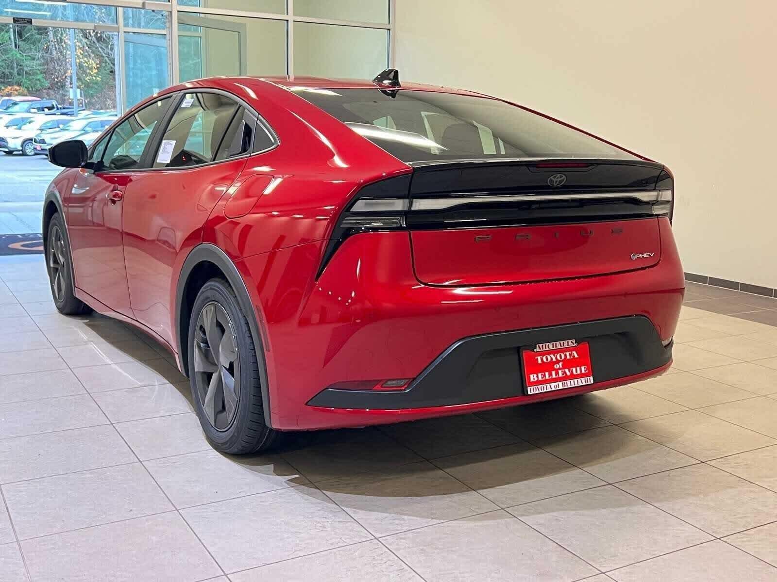 Thumbnail: 2026 Toyota Prius - 4