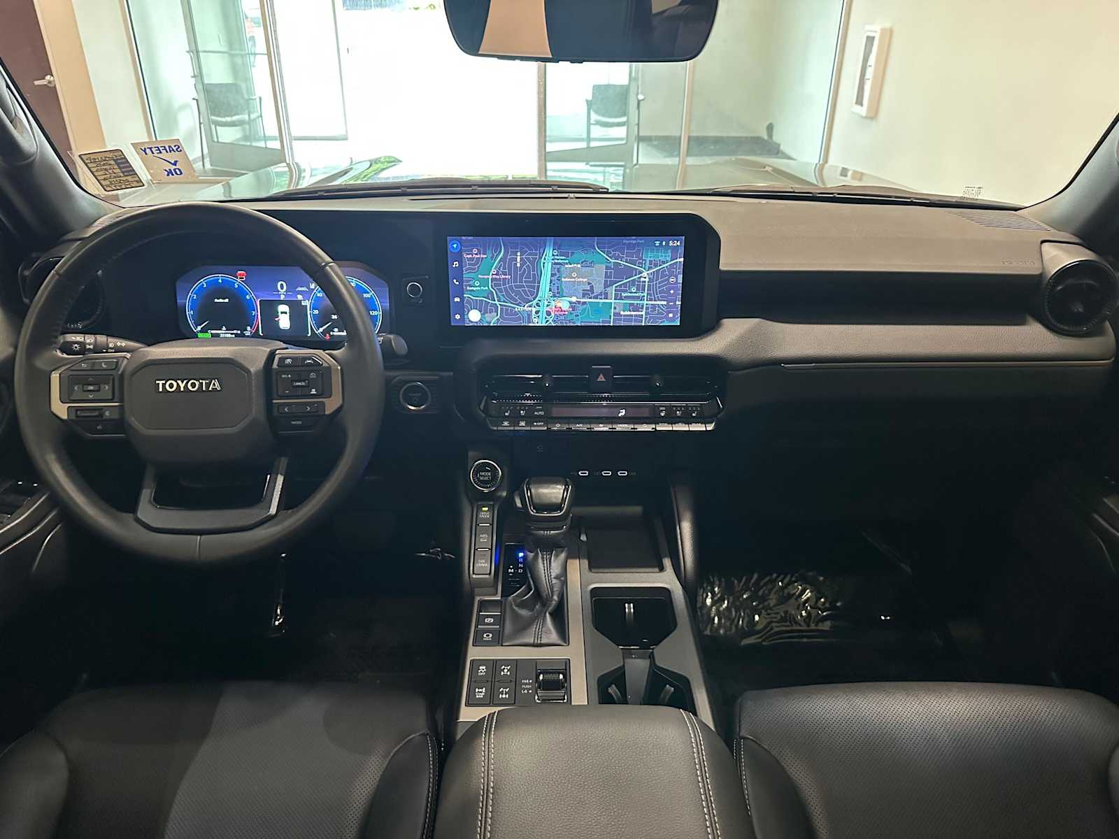Thumbnail: 2025 Toyota Land Cruiser - 10