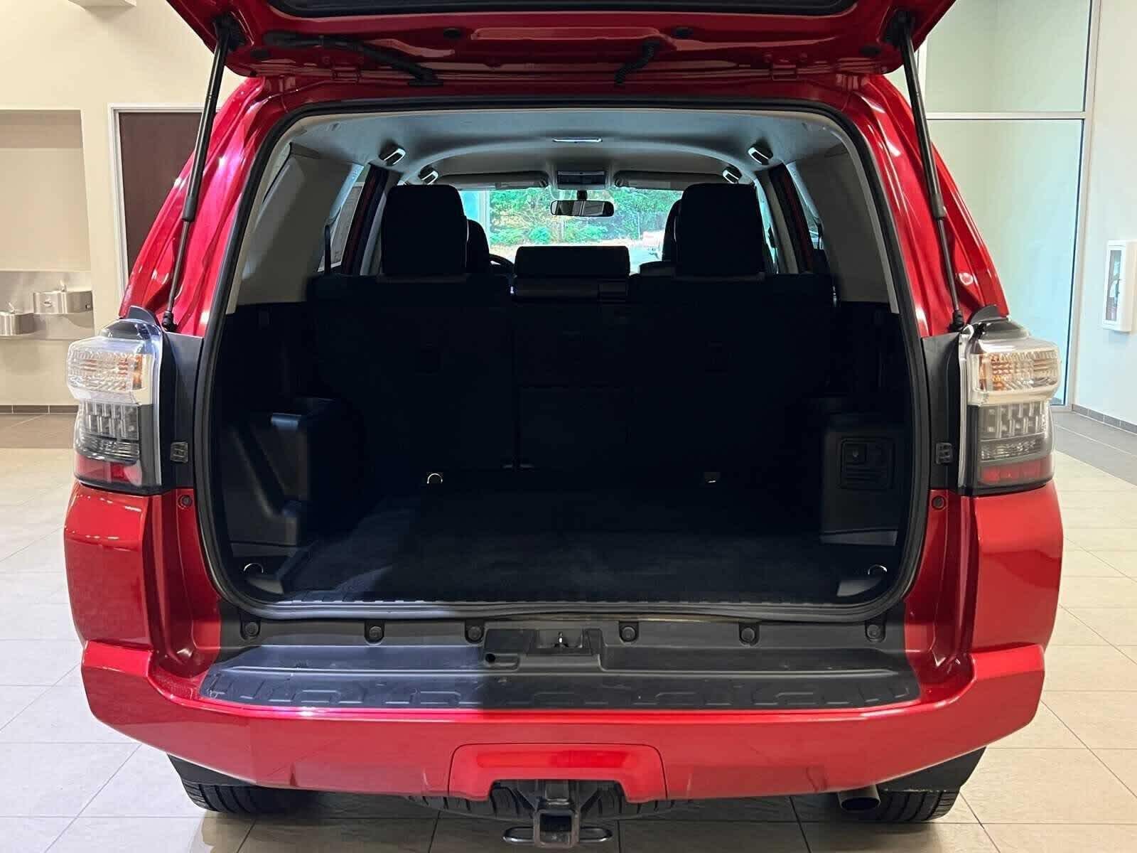 Thumbnail: 2017 Toyota 4Runner - 28