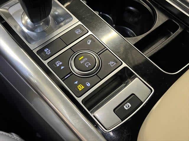 Thumbnail: 2021 Land Rover Range Rover Sport - 28