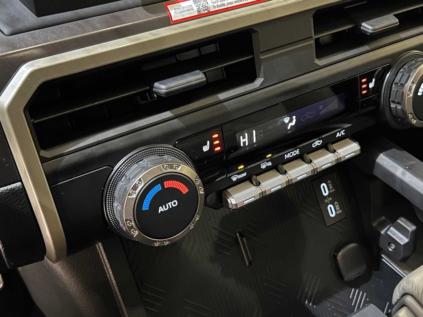 Thumbnail: 2025 Toyota Tacoma - 25