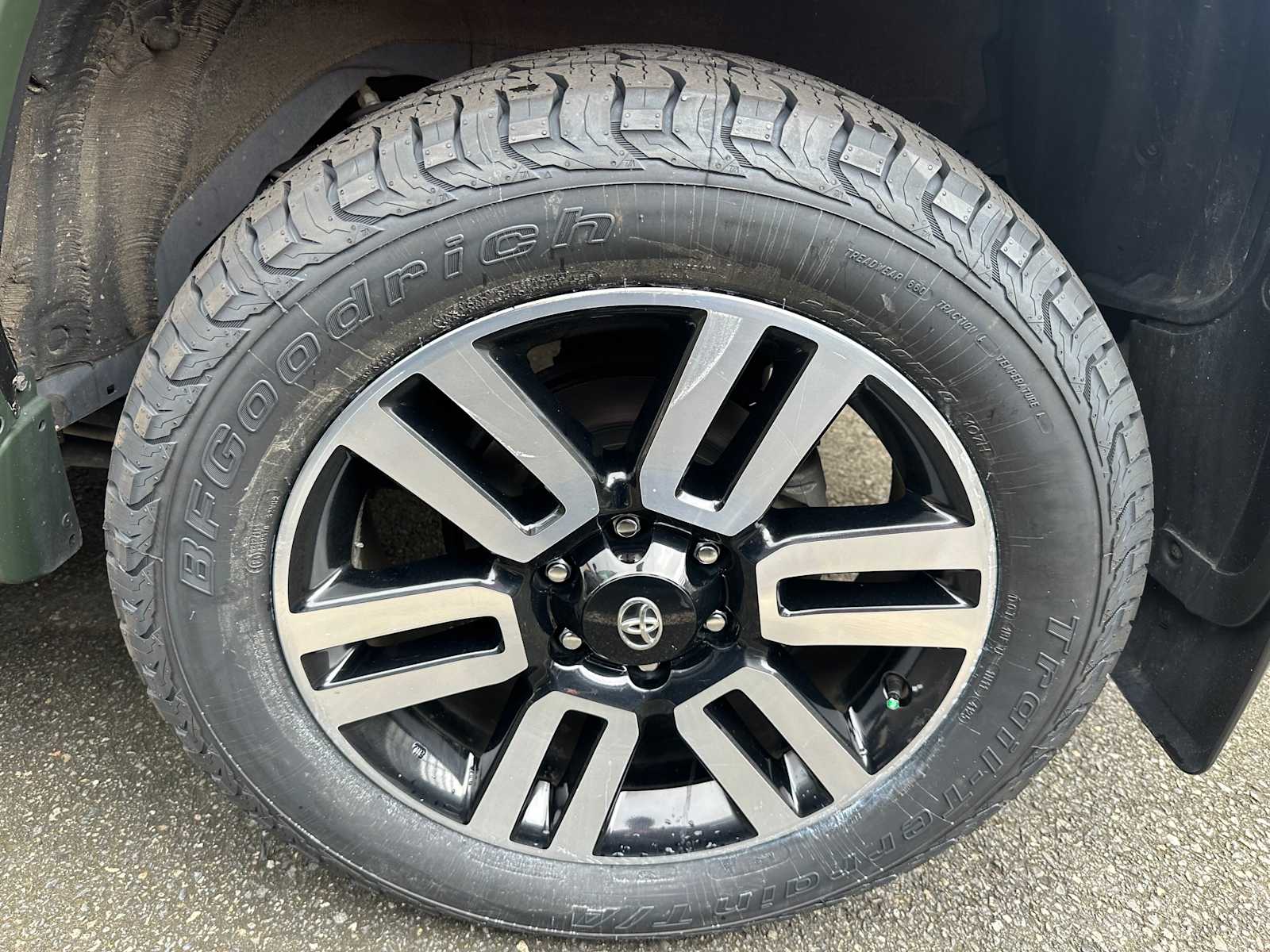 Thumbnail: 2022 Toyota 4Runner - 4