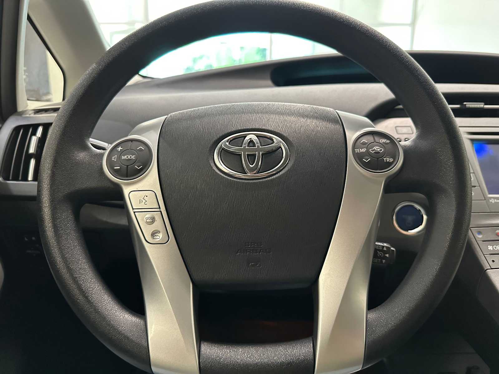 Thumbnail: 2012 Toyota Prius - 11