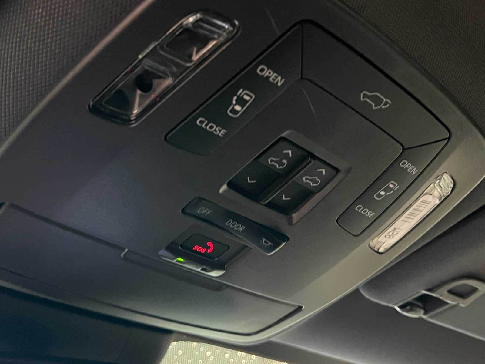 Thumbnail: 2024 Toyota Sienna - 27