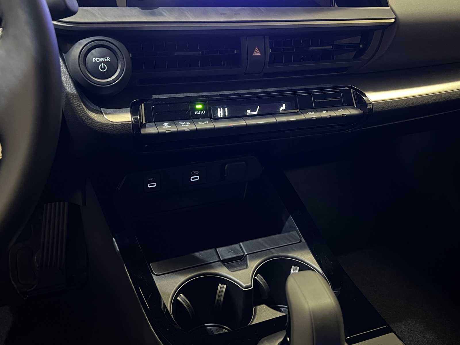 Thumbnail: 2024 Toyota Prius - 23