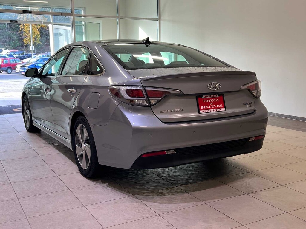 Used 2016 Hyundai Sonata Hybrid Limited Sedan