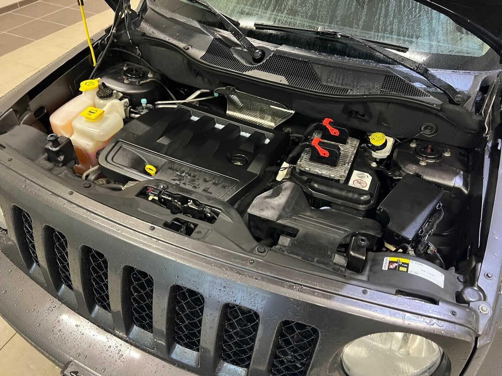 Thumbnail: 2014 Jeep Patriot - 9