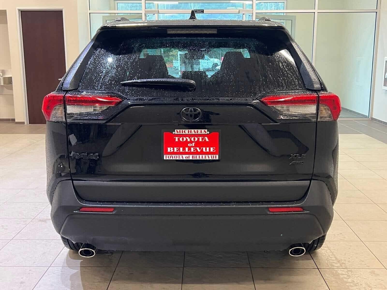 Thumbnail: 2025 Toyota RAV4 - 5