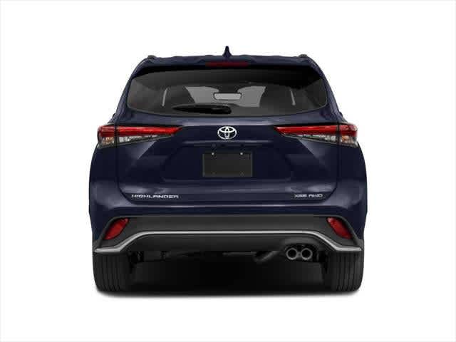 Thumbnail: 2022 Toyota Highlander - 5