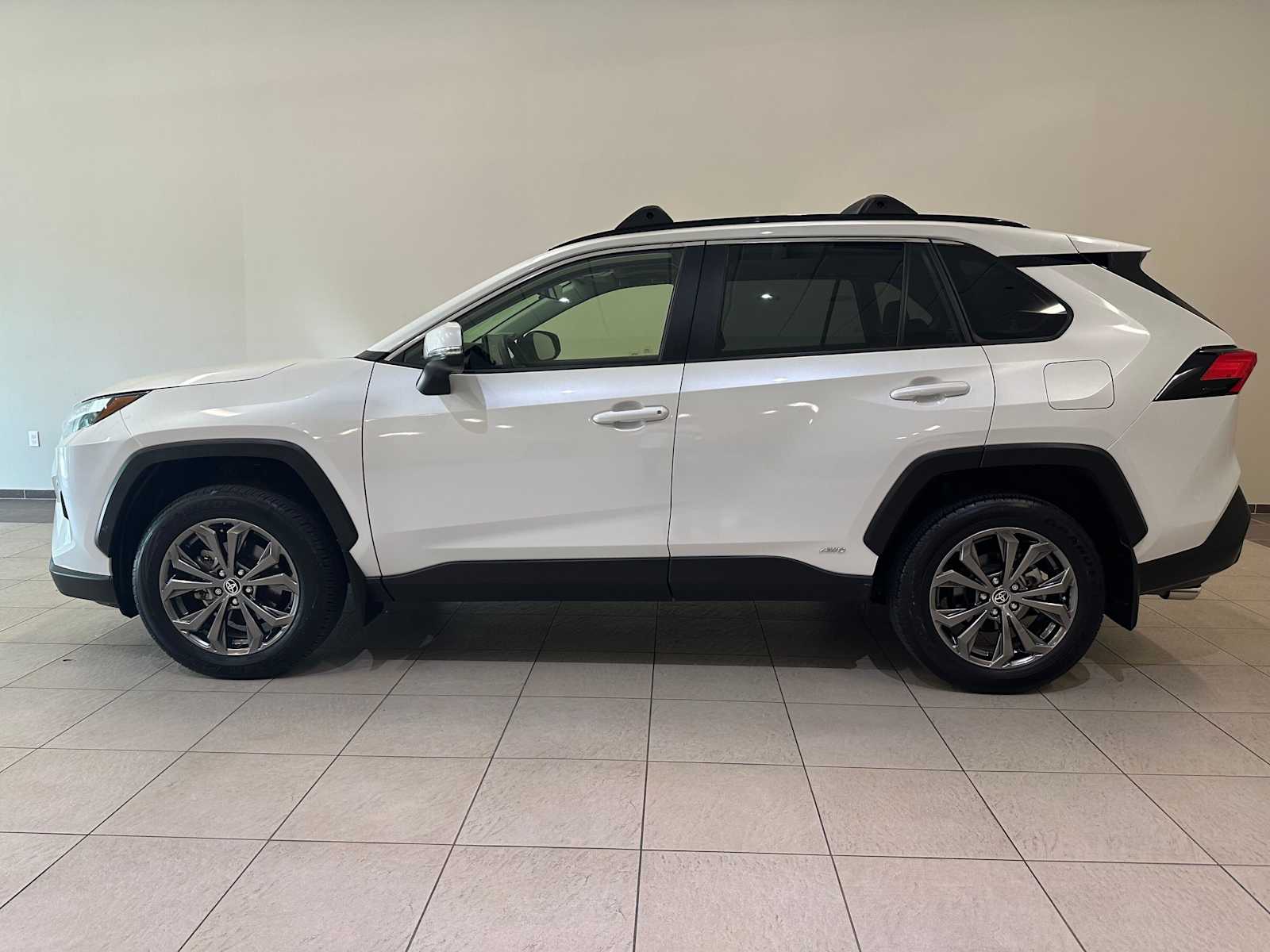 Thumbnail: 2025 Toyota RAV4 - 3
