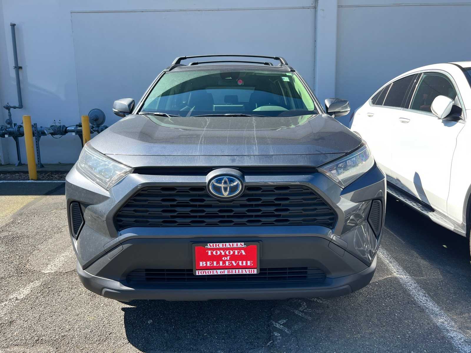 2022 Toyota RAV4 LE 2