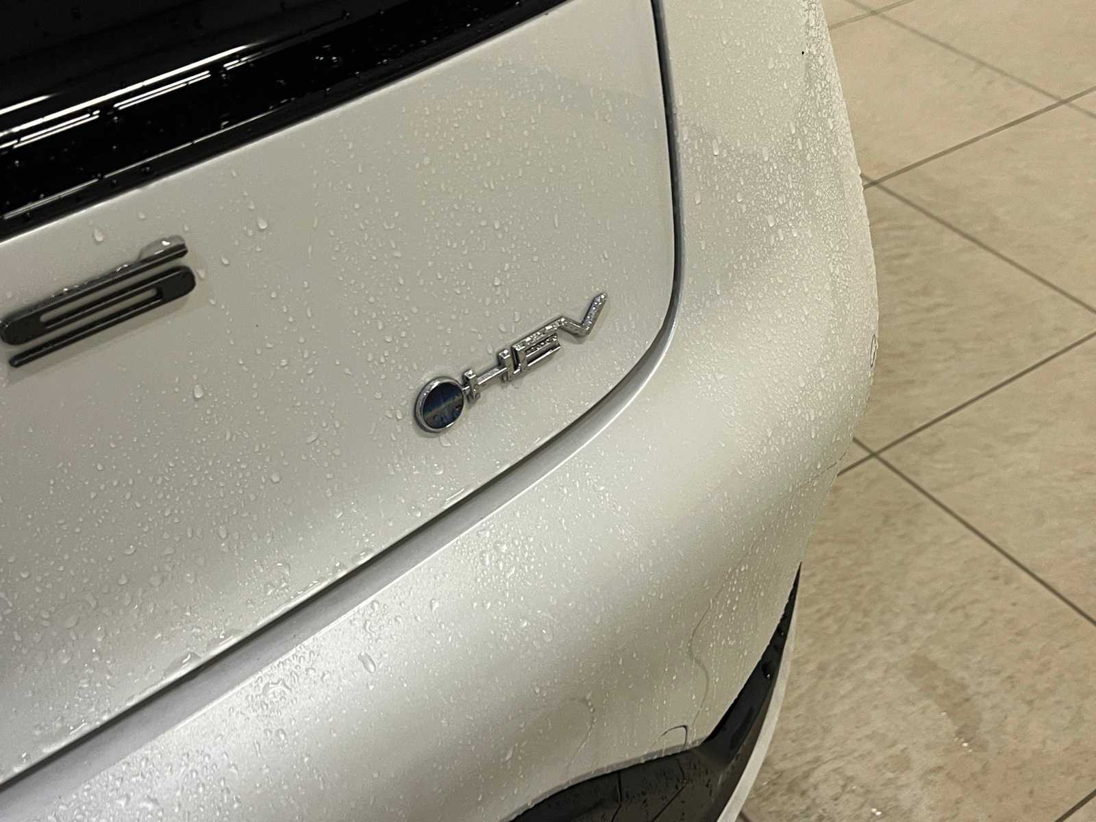 Thumbnail: 2024 Toyota Prius - 6