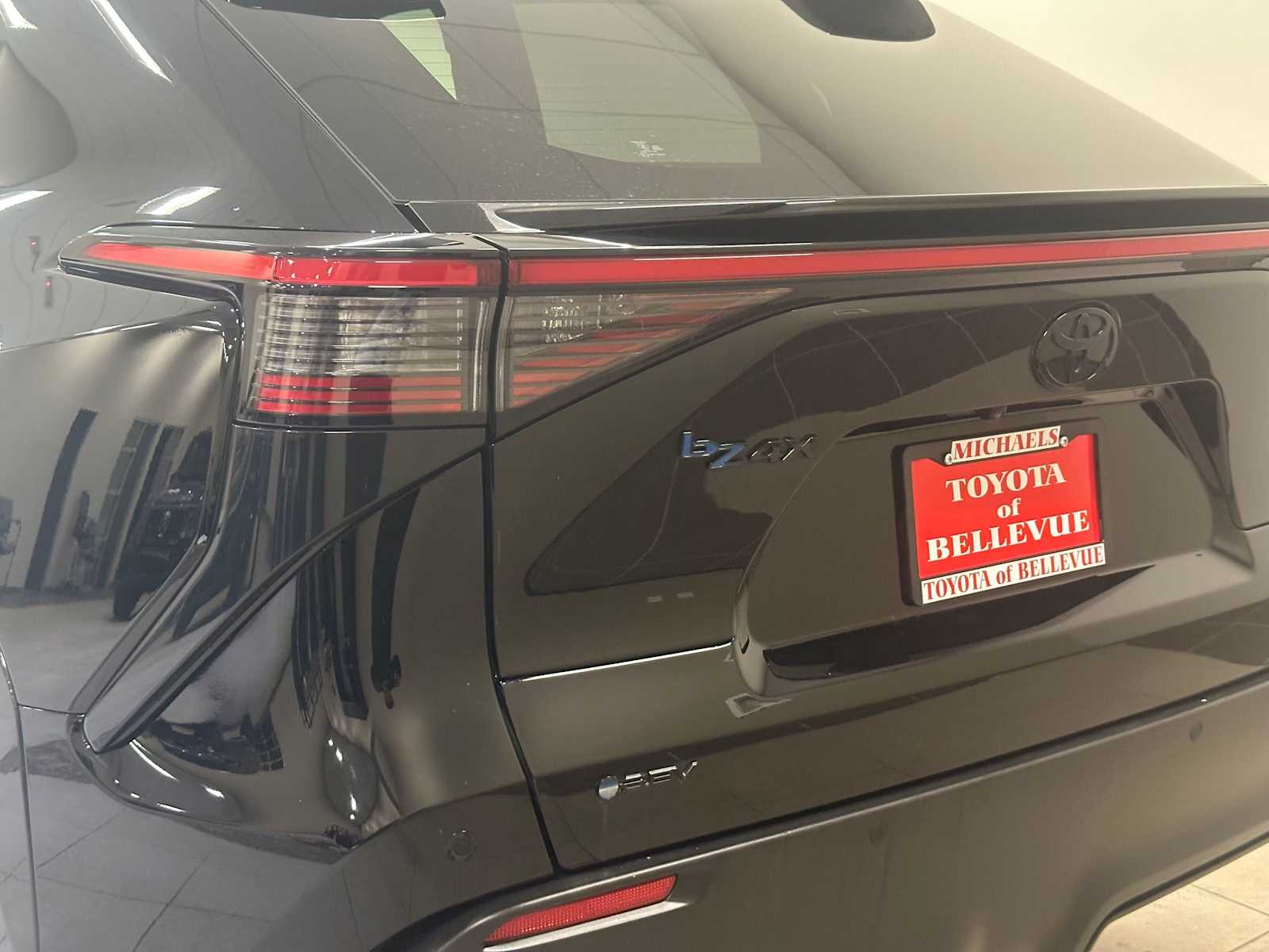 Thumbnail: 2025 Toyota bZ4X - 7