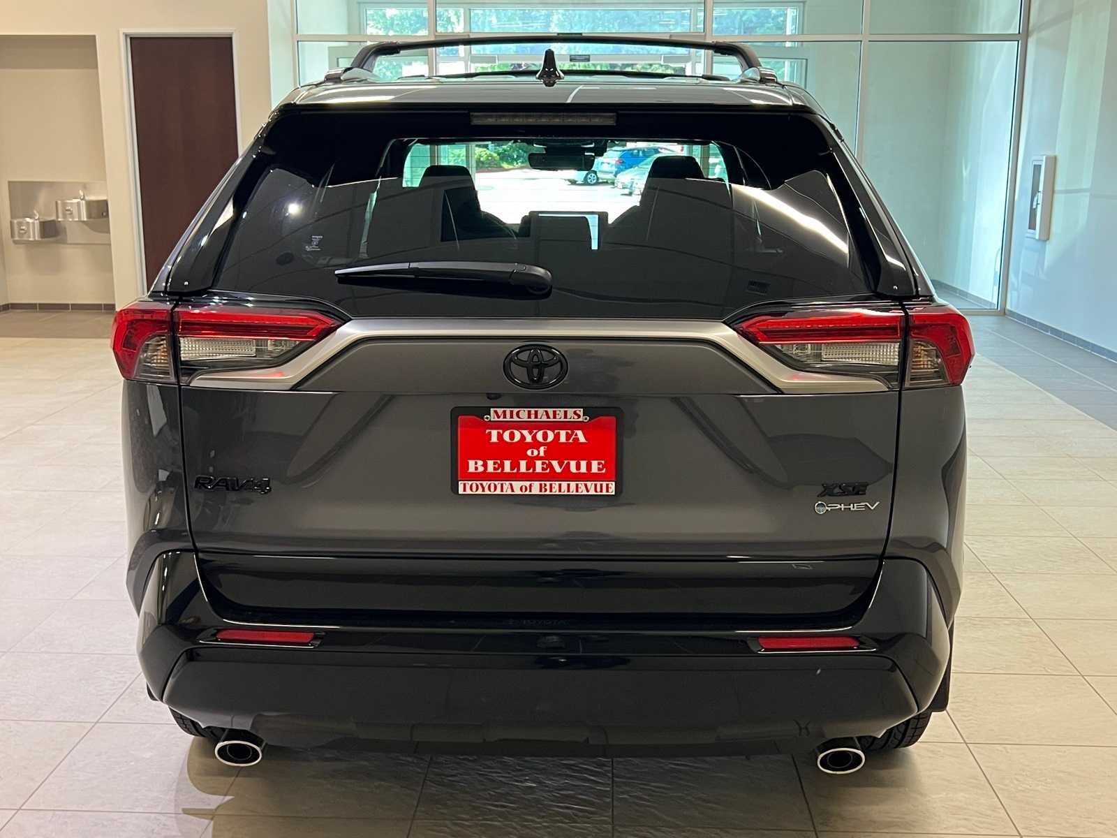 Thumbnail: 2025 Toyota RAV4 - 5