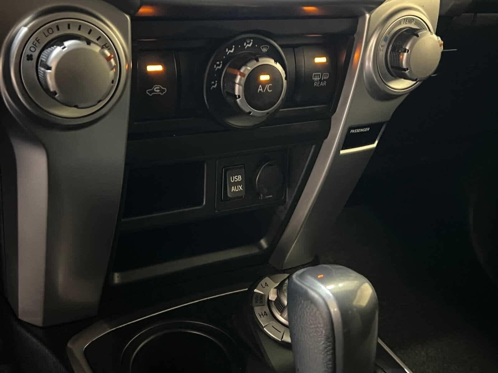 Thumbnail: 2019 Toyota 4Runner - 26