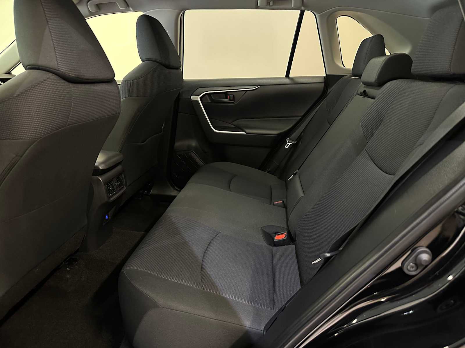 Thumbnail: 2025 Toyota RAV4 - 22