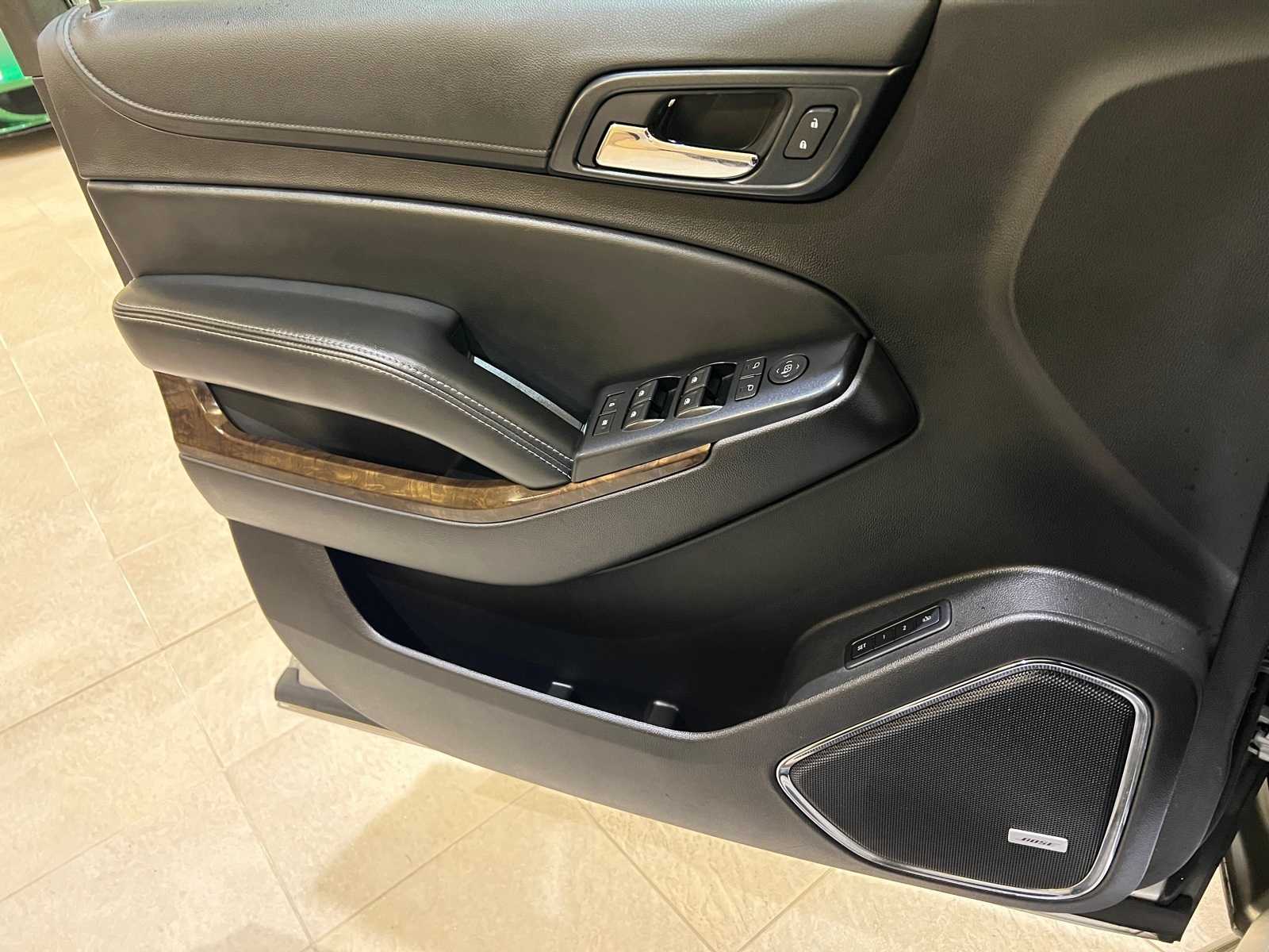 Thumbnail: 2015 Chevrolet Tahoe - 17